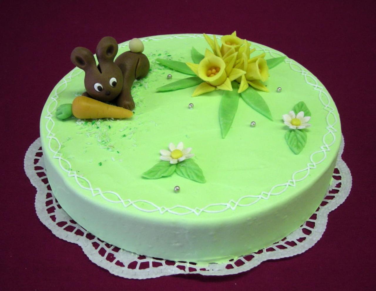 O.06  Ostertorte mit Marzipanhase