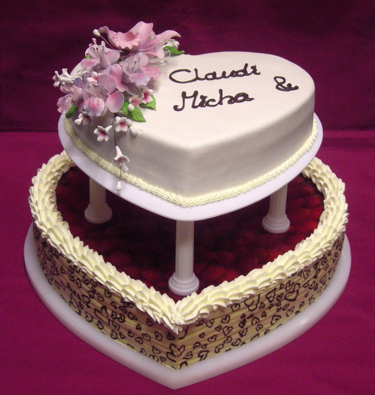 H.E.32 Herz- Etagentorte