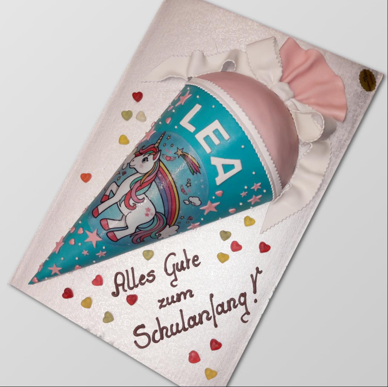 S.A.24 Zuckert&uuml;tentorte mit Motiv "Einhorn"